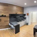 Holec Apartments